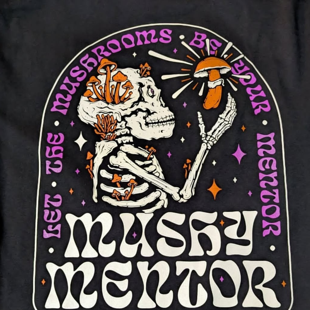 Mushymentor x PunkRoss T-Shirt - LET THE MUSHROOMS BE YOUR MENTOR