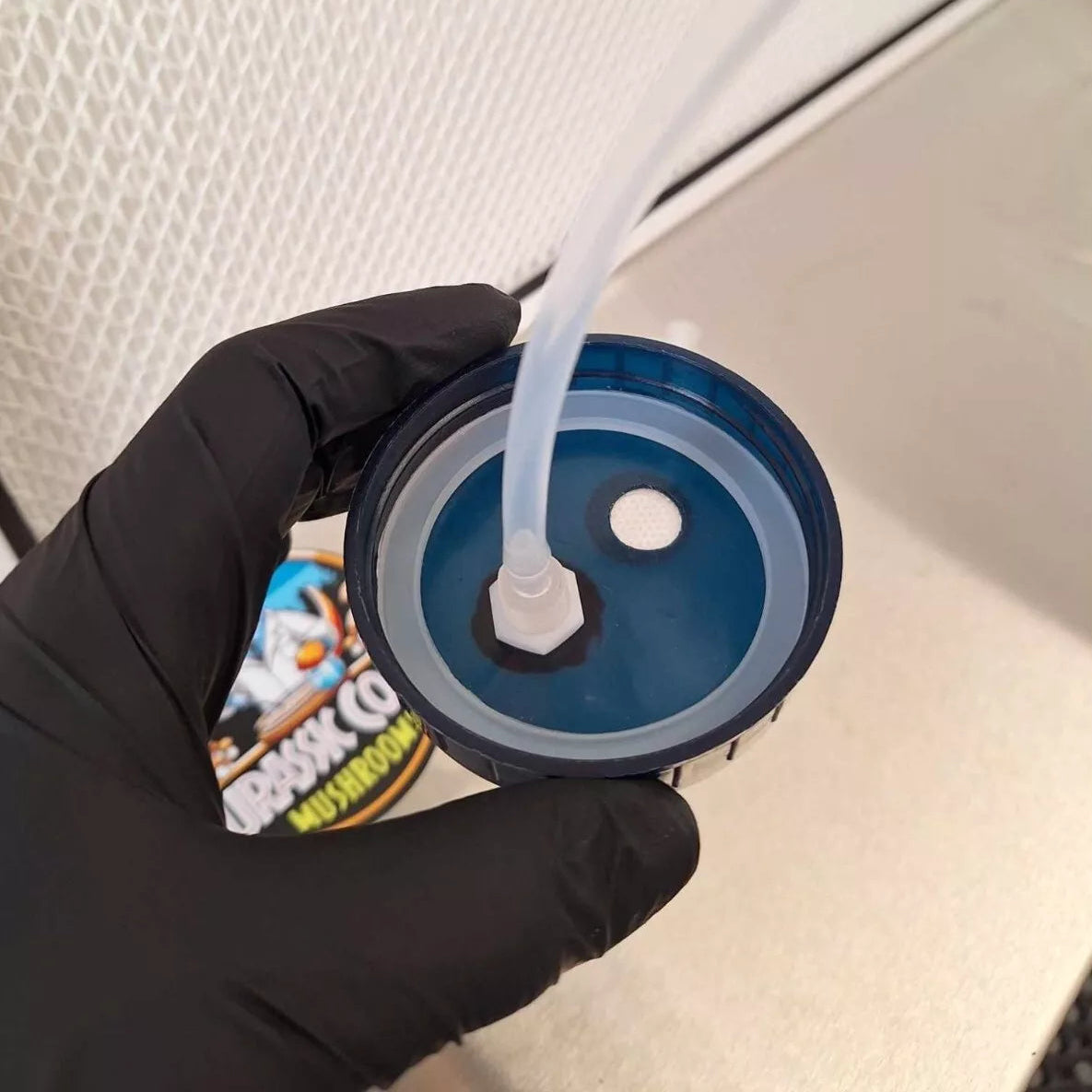 Spore Solution modified lids