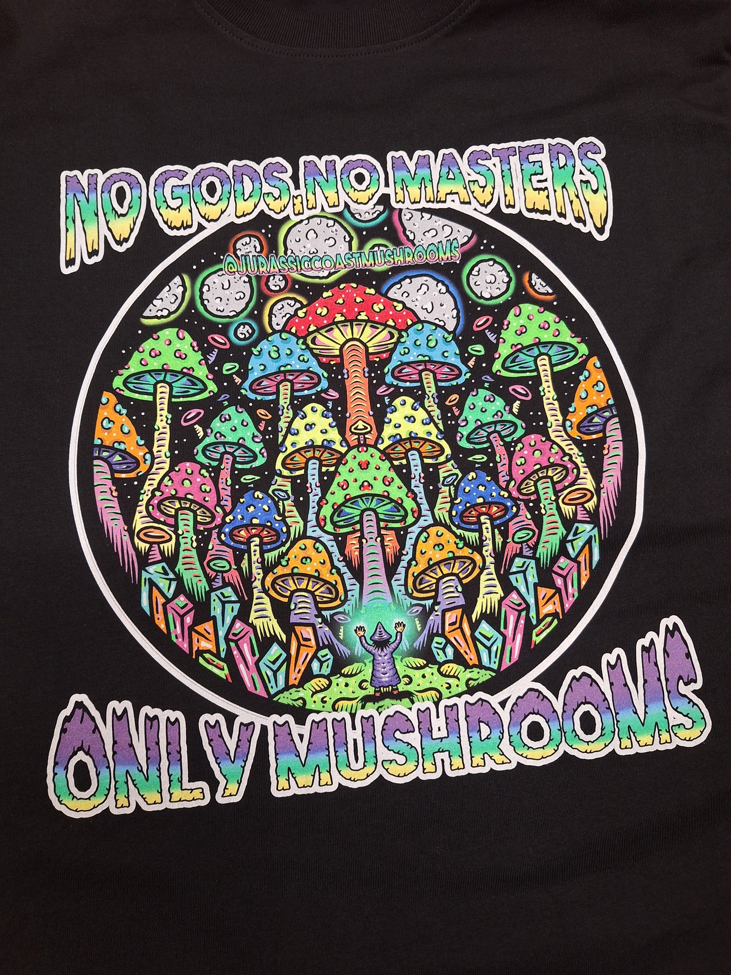 JCM x Danny Skez T-Shirt - NO GODS, NO MASTERS ONLY MUSHROOMS