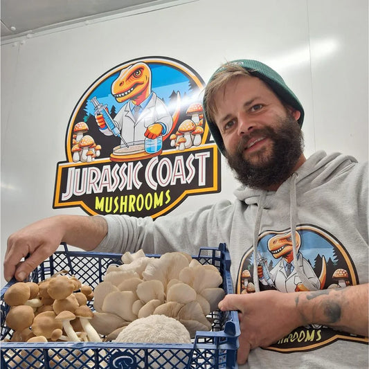 SCULPTURES BY THE LAKES: Mushroom Growing Workshop